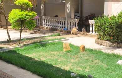 Imagem: A casa possui 3 Dormitórios, 3 Banheiros, 4 Vagas na garagem