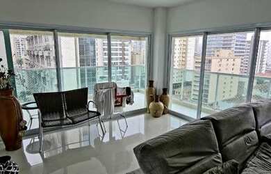 Imagem 1: Alto padrão Gonzaga, 149 m2 uteis, Seminovo, 3 Suítes, Frente, Andar...