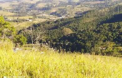 Imagem: O terreno possui 600m² de Área e está localizado em Centro