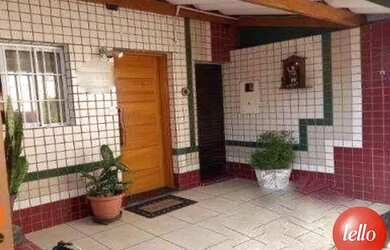 Imagem: A casa possui 3 Dormitórios, 2 Banheiros, 1 Vaga na garagem