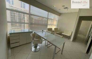 Imagem: O depósito possui 2 Vagas na garagem, 72m² de Área e está