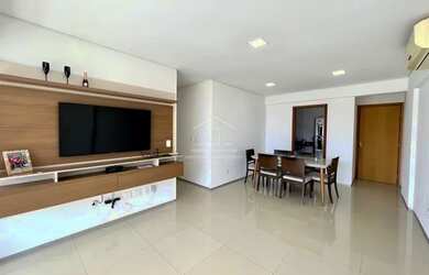 Imagem: O apartamento possui 4 Dormitórios, 4 Banheiros, 2 Vagas na