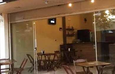 Imagem: O depósito possui 5 Vagas na garagem, 50m² de Área e está