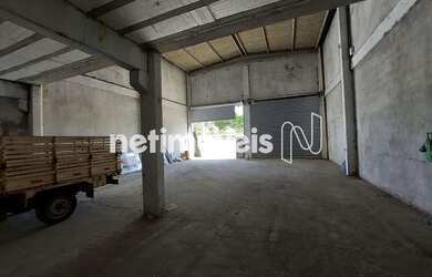 Imagem: O depósito possui 300m² de Área e está localizado em Stella