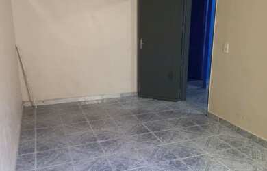 Imagem: A casa possui 2 Dormitórios, 1 Banheiro e está localizado