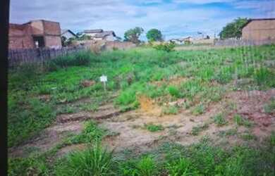 Imagem 1: Vende-se terreno. 