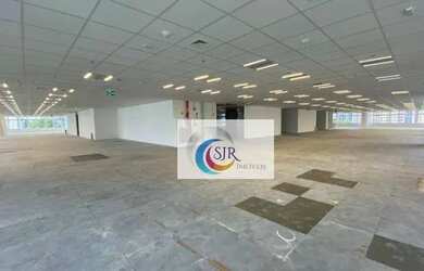 Imagem: O depósito possui 5 Vagas na garagem, 2.369m² de Área e