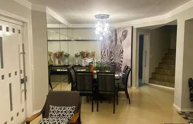 Imagem: O apartamento possui 4 Dormitórios, 5 Banheiros, 3 Vagas na