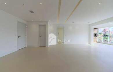 Imagem: O apartamento possui 4 Dormitórios, 1 Banheiro, 3 Vagas na