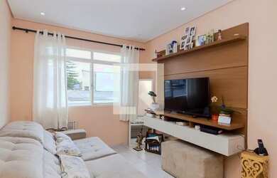 Imagem: O apartamento possui 1 Dormitório, 1 Banheiro, 1 Vaga na garagem