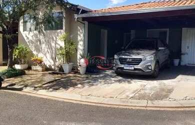 Imagem: A casa em condomínio possui 3 Dormitórios, 2 Banheiros, 2