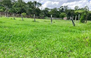 Imagem: O terreno e está localizado em Centro, Atibaia à venda por