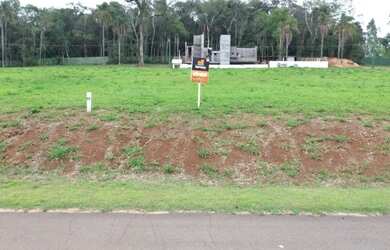 Imagem: O terreno possui 580m² de Área, Imóvel mobiliado e está