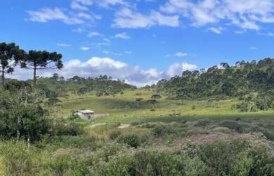 Imagem 2: Morro da Igreja. 33.000m² de Área