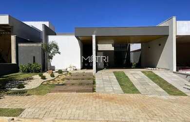 Imagem: A casa em condomínio possui 3 Dormitórios, 3 Banheiros, 2