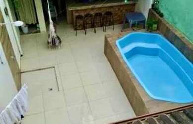 Imagem: A casa possui 2 Dormitórios, 2 Banheiros, 1 Vaga na garagem