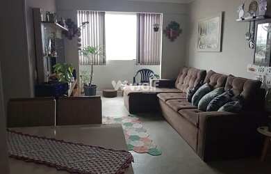 Imagem: O apartamento possui 3 Dormitórios, 1 Banheiro, 1 Vaga na garagem