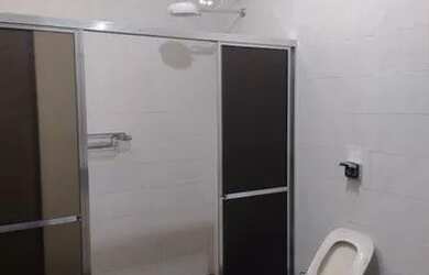 Imagem: A casa possui 3 Dormitórios, 3 Banheiros, 3 Vagas na garagem