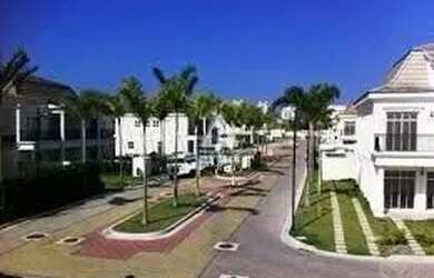 Imagem: A casa em condomínio possui 3 Dormitórios, 3 Banheiros, 3