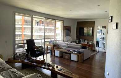 Imagem 2: Apartamento Vista Lagoa. Varanda, Vista para o lago, Guarda roupae150m²...