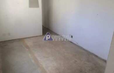 Imagem: O apartamento possui 3 Dormitórios, 1 Banheiro, 1 Vaga na garagem