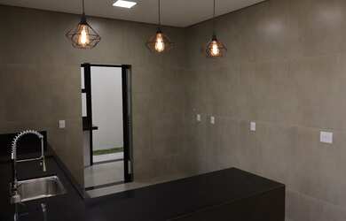 Imagem 4: Casa de condomínio para venda tem 187 metros quadrados com 3 quartos em Novo Mundo - Uberl