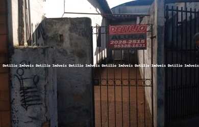 Imagem: A casa possui 1 Dormitório, 1 Banheiro e 35m² de Área e está