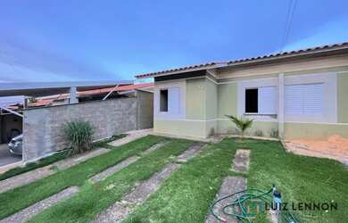 Imagem: A casa em condomínio possui 2 Dormitórios, 1 Banheiro, 2 Vagas
