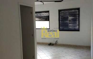 Imagem: O depósito possui 1 Vaga na garagem, 32m² de Área e está