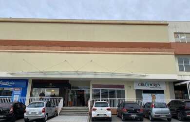 Imagem: O depósito possui 54m² de Área e Ar-condicionado e está