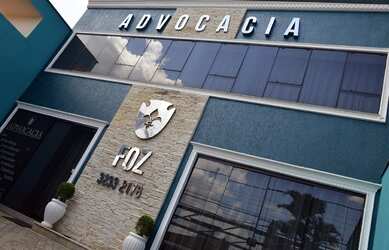 Imagem: O depósito possui 3 Vagas na garagem, 250m² de Área e está