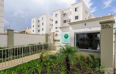 Imagem: O apartamento possui 2 Dormitórios, 1 Banheiro, 1 Vaga na garagem