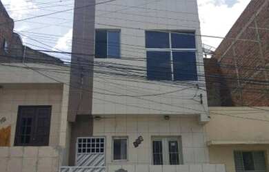 Imagem: A casa possui 2 Dormitórios, 4 Banheiros, 132m² de Área e