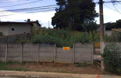 Imagem: O terreno possui 698m² de Área e está localizado em Jardim