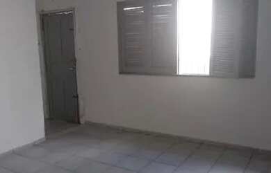 Imagem: A casa possui 5 Dormitórios, 4 Banheiros, 2 Vagas na garagem