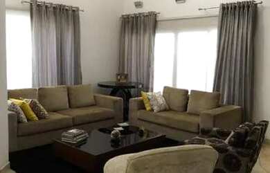 Imagem: A casa em condomínio possui 4 Dormitórios, 5 Banheiros, 4