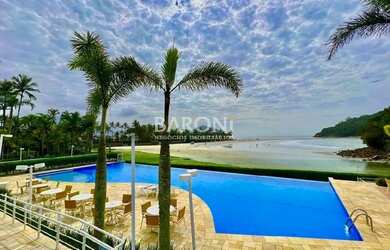 Imagem: A casa em condomínio possui 5 Dormitórios, 5 Banheiros, 5