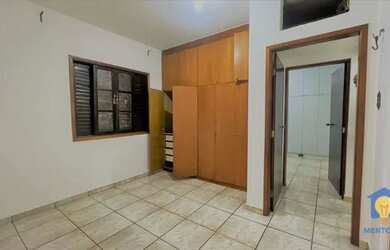 Imagem 12: Casa com 5 dorms para Alugar, 500 m² por R$ 2.400/mês - Jardim Sadie...