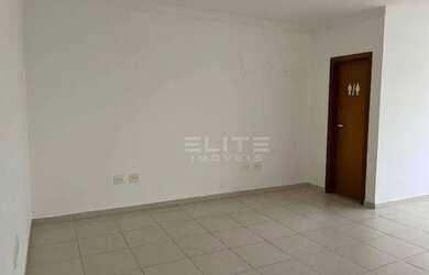 Imagem: O depósito possui 1 Vaga na garagem, 40m² de Área e está