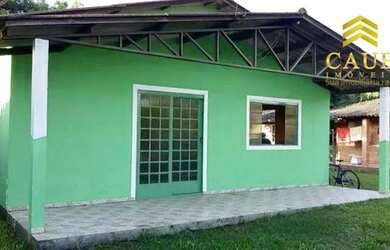 Imagem: A casa em condomínio possui 3 Dormitórios, 1 Banheiro e 560m²