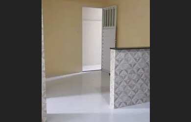 Imagem: A casa possui 2 Dormitórios e 1 Banheiro e está localizado