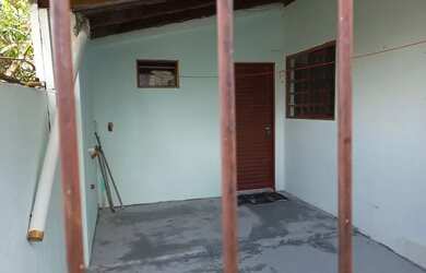 Imagem: A casa possui 2 Dormitórios, 1 Banheiro, 48m² de Área e