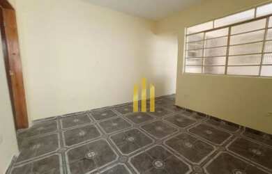 Imagem: A casa possui 2 Dormitórios, 2 Banheiros, 50m² de Área e