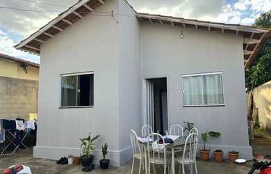 Imagem 2: Casa a venda. 250m² de Área, 2 Vagas na garageme2 Dormitórios