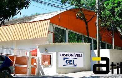 Imagem: O depósito possui 4 Vagas na garagem e 2000m² de Área e está