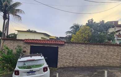 Imagem: A casa à venda possui 5 Dormitórios, 3 Banheiros, 3 Vagas