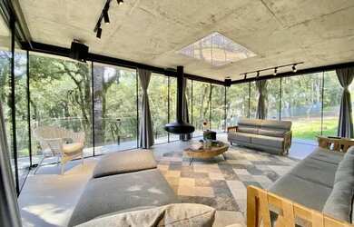 Imagem 1: CASA CONTEMPORANEA EM CANELA