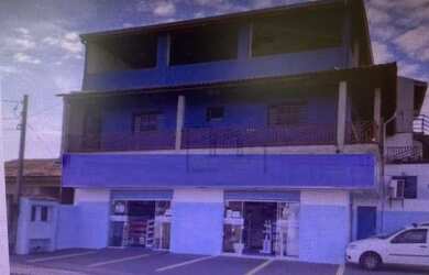 Imagem: O depósito possui 5 Vagas na garagem, 180m² de Área e está