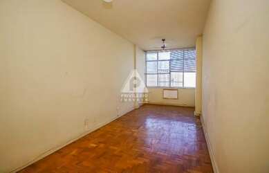 Imagem: A kitnet possui 1 Banheiro, 38m² de Área e está localizado