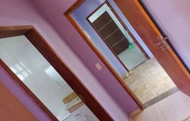 Imagem: A casa possui 2 Dormitórios, 2 Banheiros, 3 Vagas na garagem